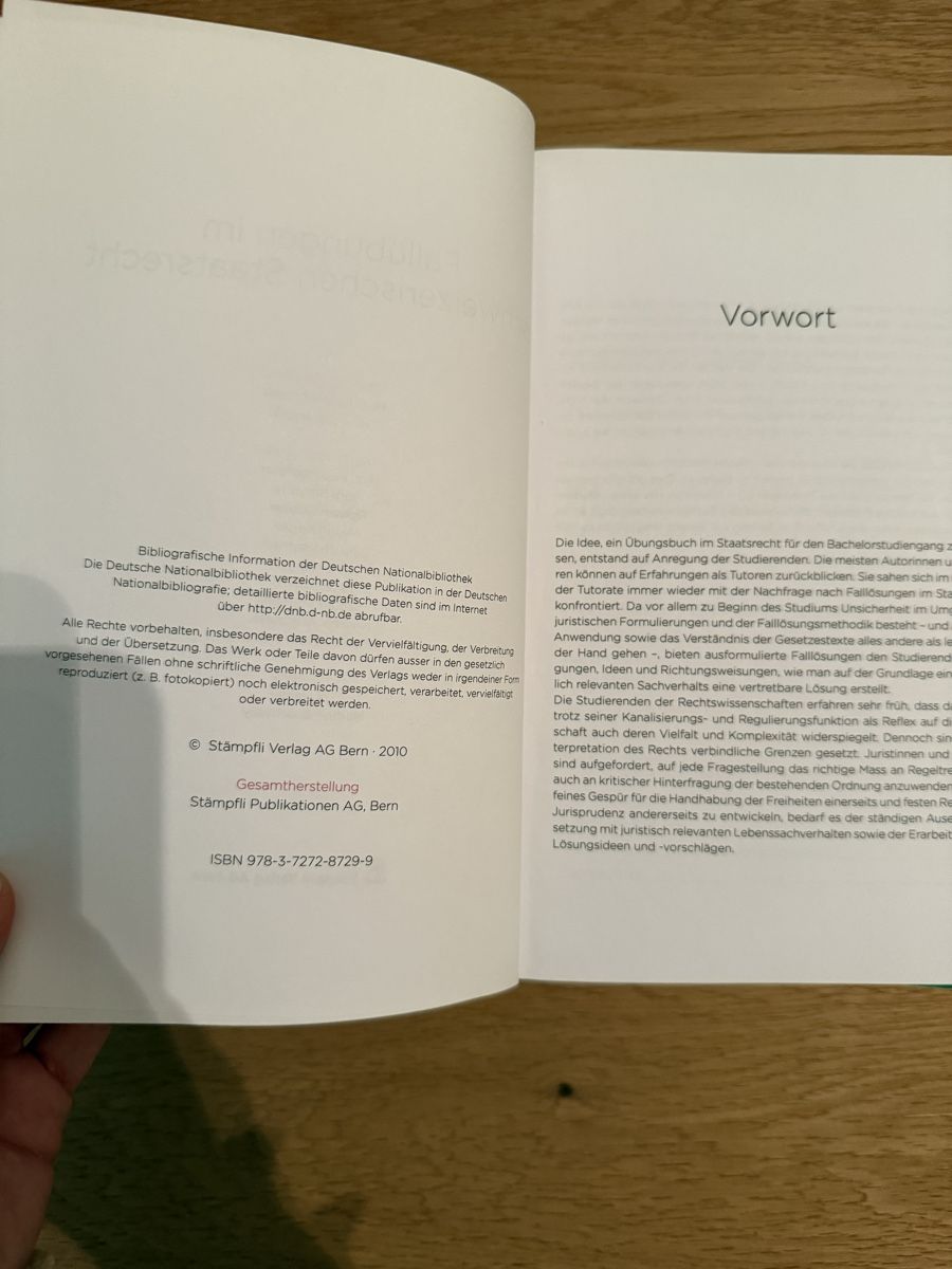 Libri: Fallübungen Schweizerisches Staatsrecht (2020) – Usato da Gockhausen venduto da nad_fv2p 1