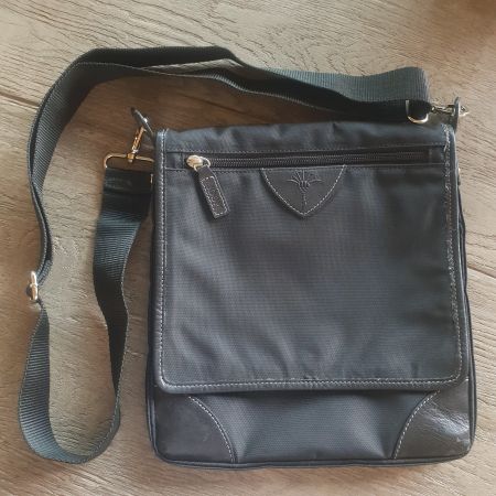 🐸 JOOP HANDTASCHE/ TASCHE / UMHÄNGETASCHE neuwertig