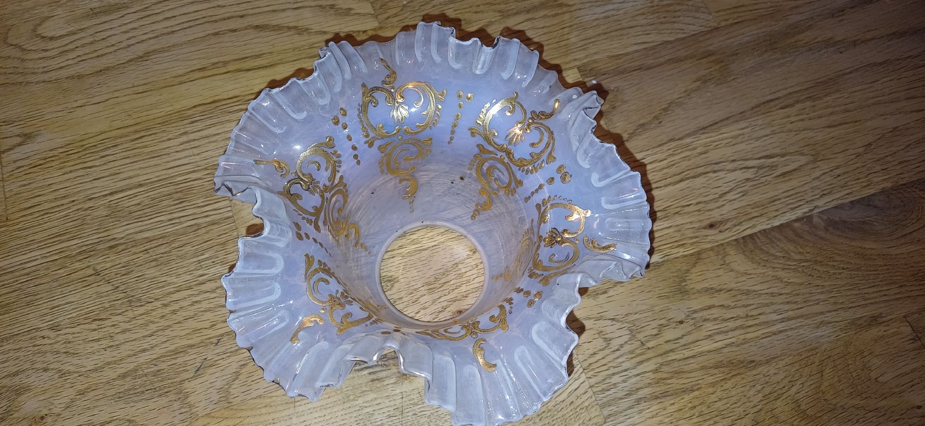Lampade: Jugendstil  Lampen Glas Opalin – Usato da Flawil venduto da Pinkmalibu