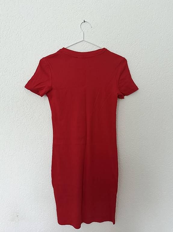 Vestiti: Robe rouge Zara – Usato da St-Imier venduto da rit_85md 1