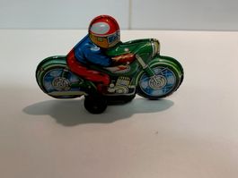 Motorrad mit Friktion Japan L=10cm. 64