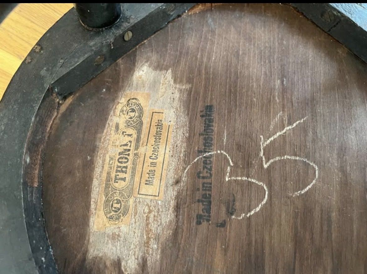Thonet Sedie: Antique Thonet bistrot Sthule  – Usato da Zürich venduto da Zurich_TimeCapsule 1