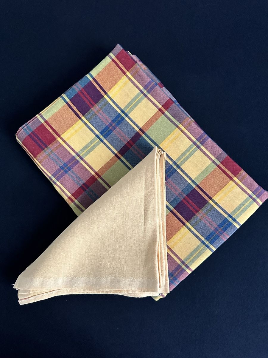 Altra biancheria da tavola: Tischdecke mit Servietten – Usato da Bern venduto da schnupka