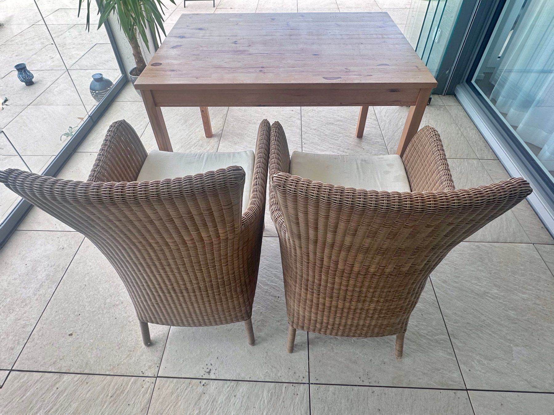 Tischset: Wooden Table and Armchair Set – Gebraucht aus Thalwil von nak0nakatz 4
