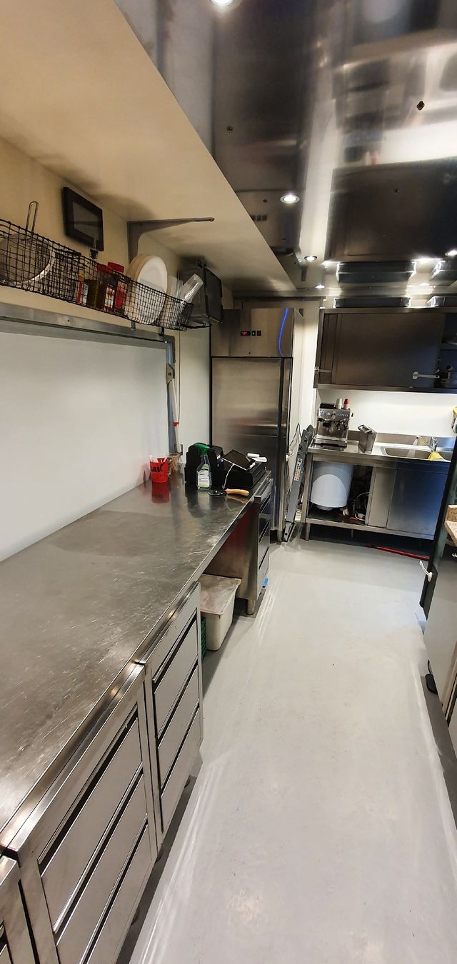 Man Veicoli commerciali: Food Truck – Usato da Liesberg Dorf venduto da guarrera.n 2