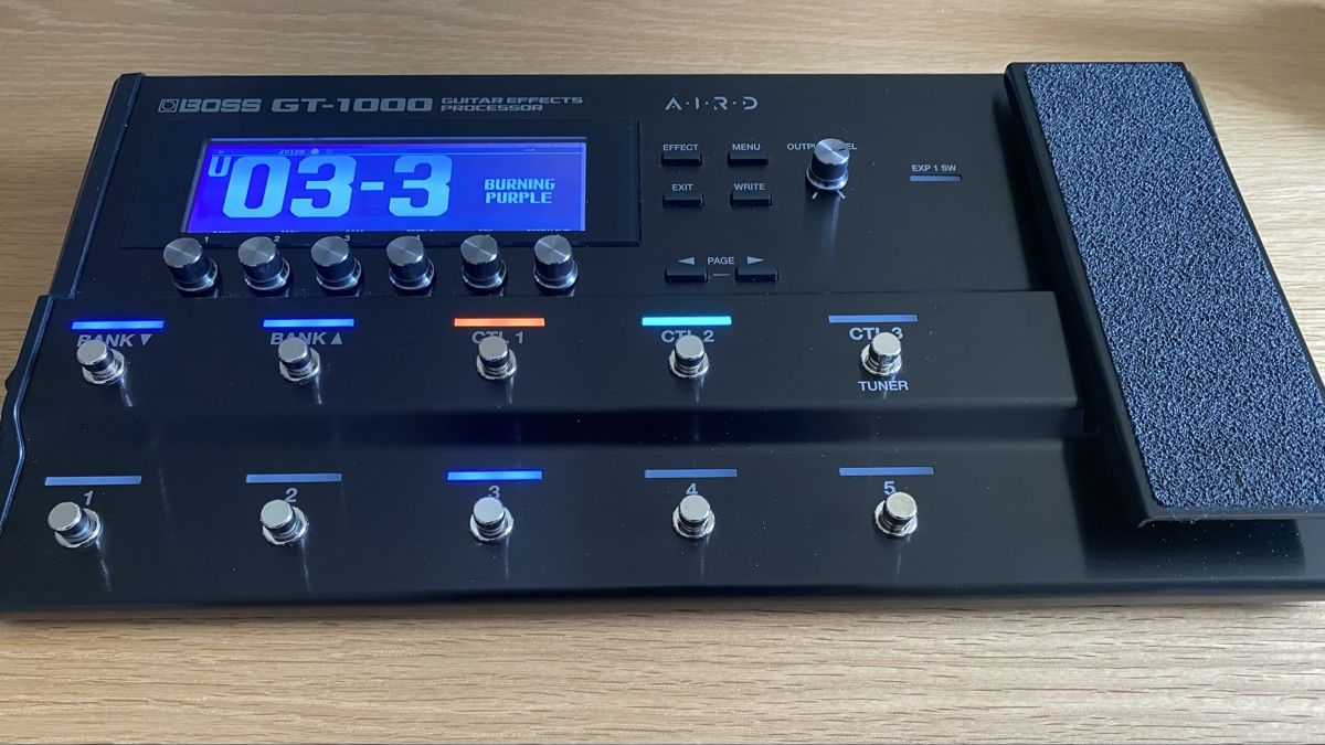 Boss Musikinstrumente: Boss GT1000 guitar effects processor – Gebraucht aus Champagne von Ychnaval 1