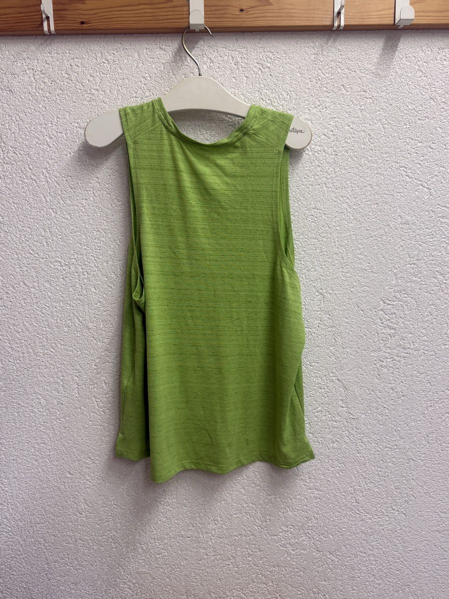 Nike T-Shirts: Nike Tanktop Size L – Gebraucht aus Biel/Bienne von lichterhoh 2
