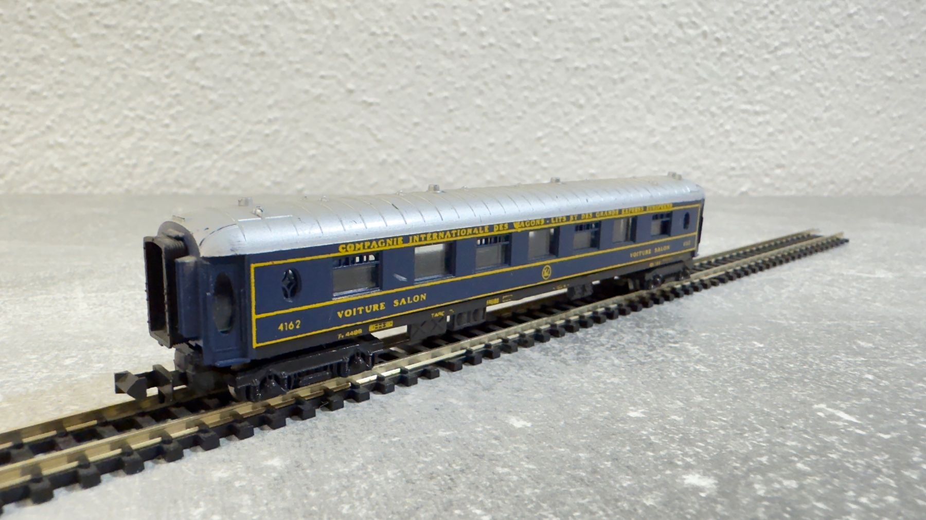 Lima Modellini di ferrovie: Lima Pullmann Express Voiture Salon Spur N – Usato da Schlieren venduto da rat_lq6b