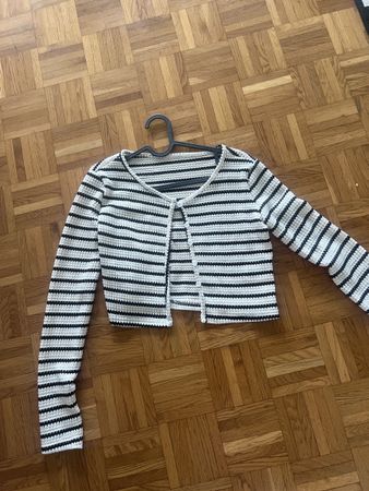Gestreifte Strickjacke, schwarz/weiss/beige, Gr. S