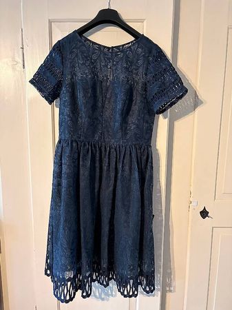 Festkleid Dunkelblau / ChiChi London / Grösse 44