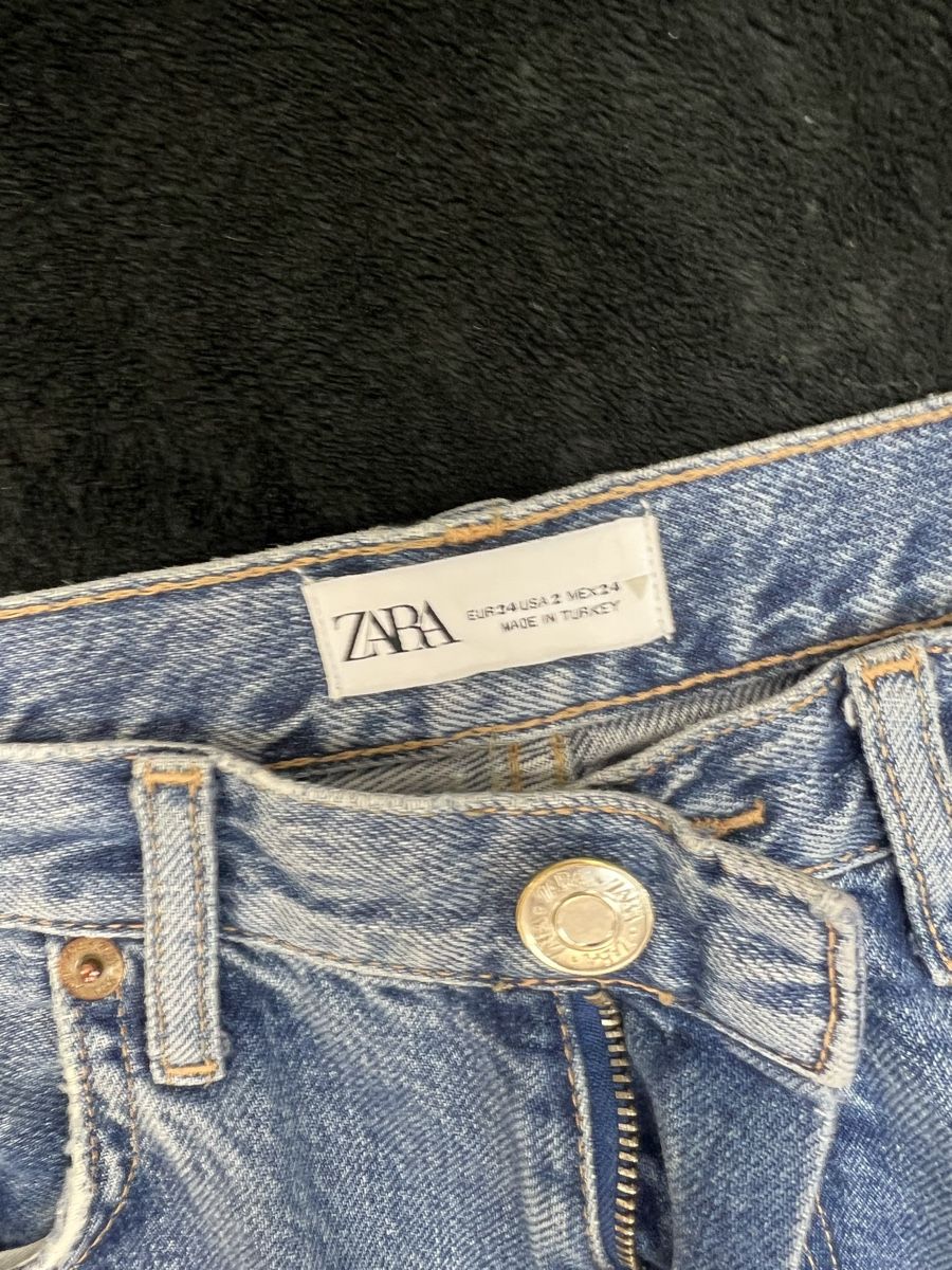 Zara Jeans: ZARA Jeans Straight Cut mit Raw Hem, Grösse  34 – Gebraucht aus Dübendorf von Kos12345 2