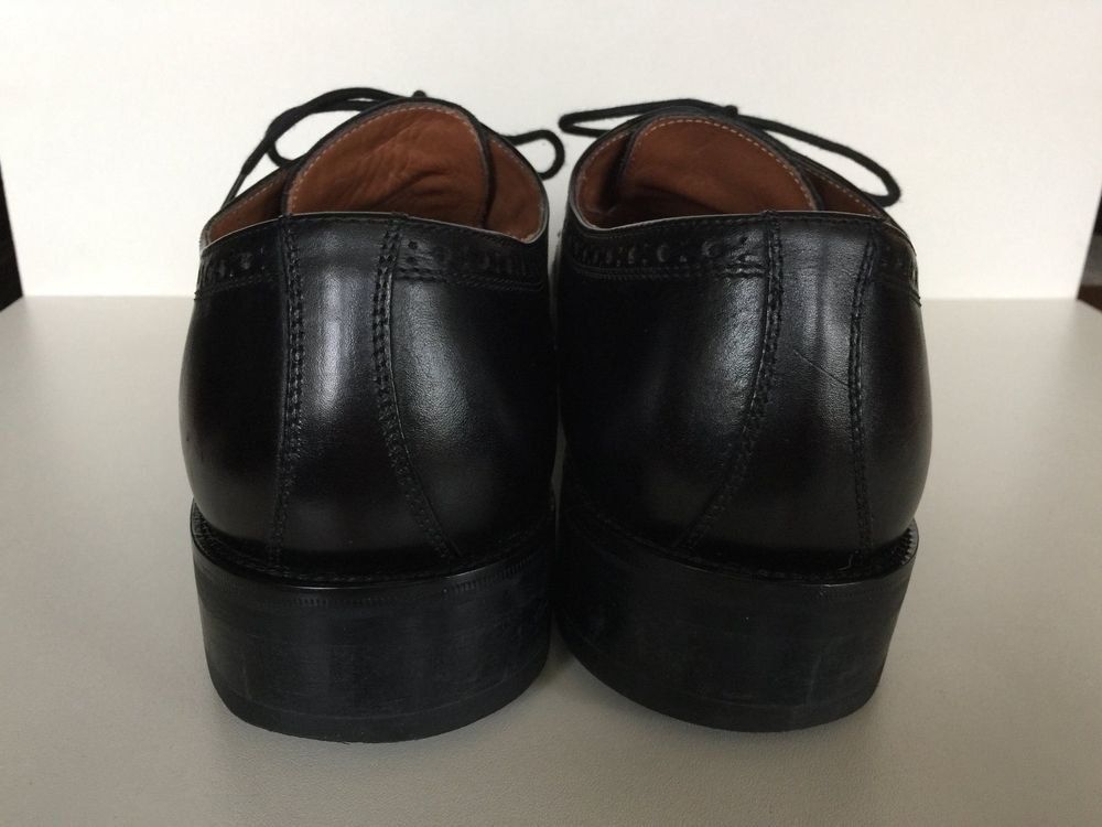 Herrenschuhe: Chaussures / Schuhe HOWELL  Pointure / Nummer 43 – Gebraucht aus Cossonay-ville von Super-Price-Quality 5