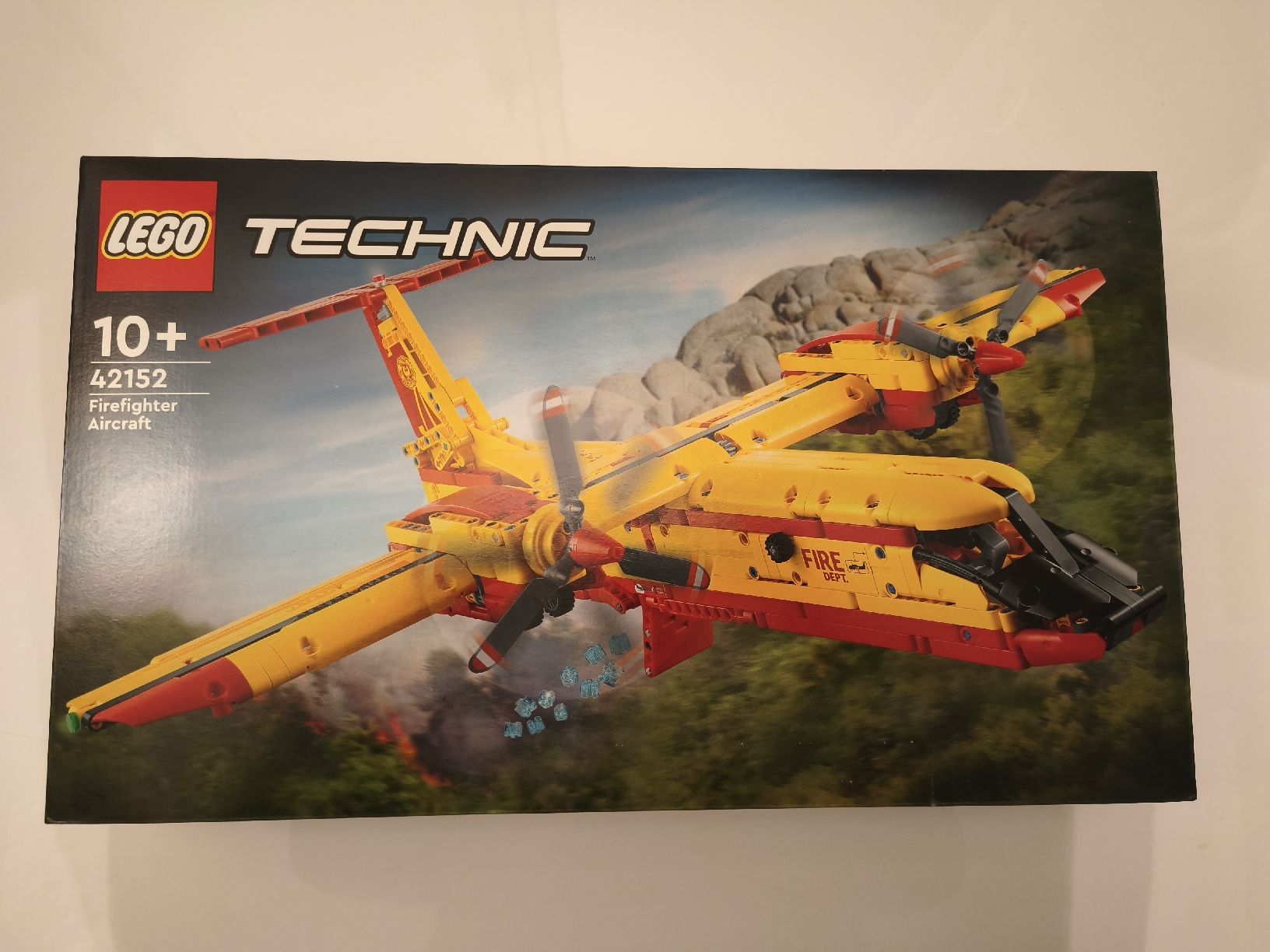 Lego Giocattoli: Lego Technic Löschflugzeug 42152 – Nuovo (secondo la descrizione) da Rüfenacht BE venduto da Morfius