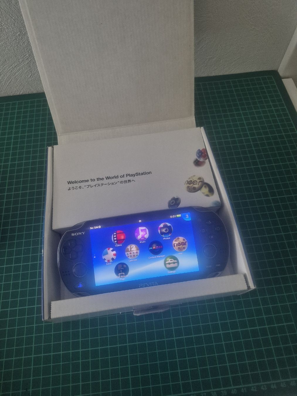 Sony Console: Sony PS Vita Console with 4 Games Excellent Condition – Nuovo (secondo la descrizione) da Meyrin venduto da Retro-GZ 4