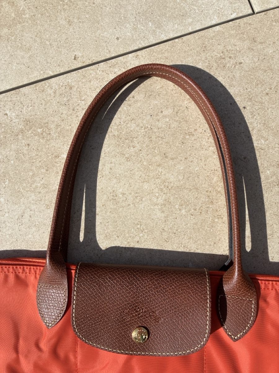 Longchamp Borse da donna: Handtasche Longchamp Le Pliage orange gebraucht – Usato da Bettlach venduto da Brissoni 3