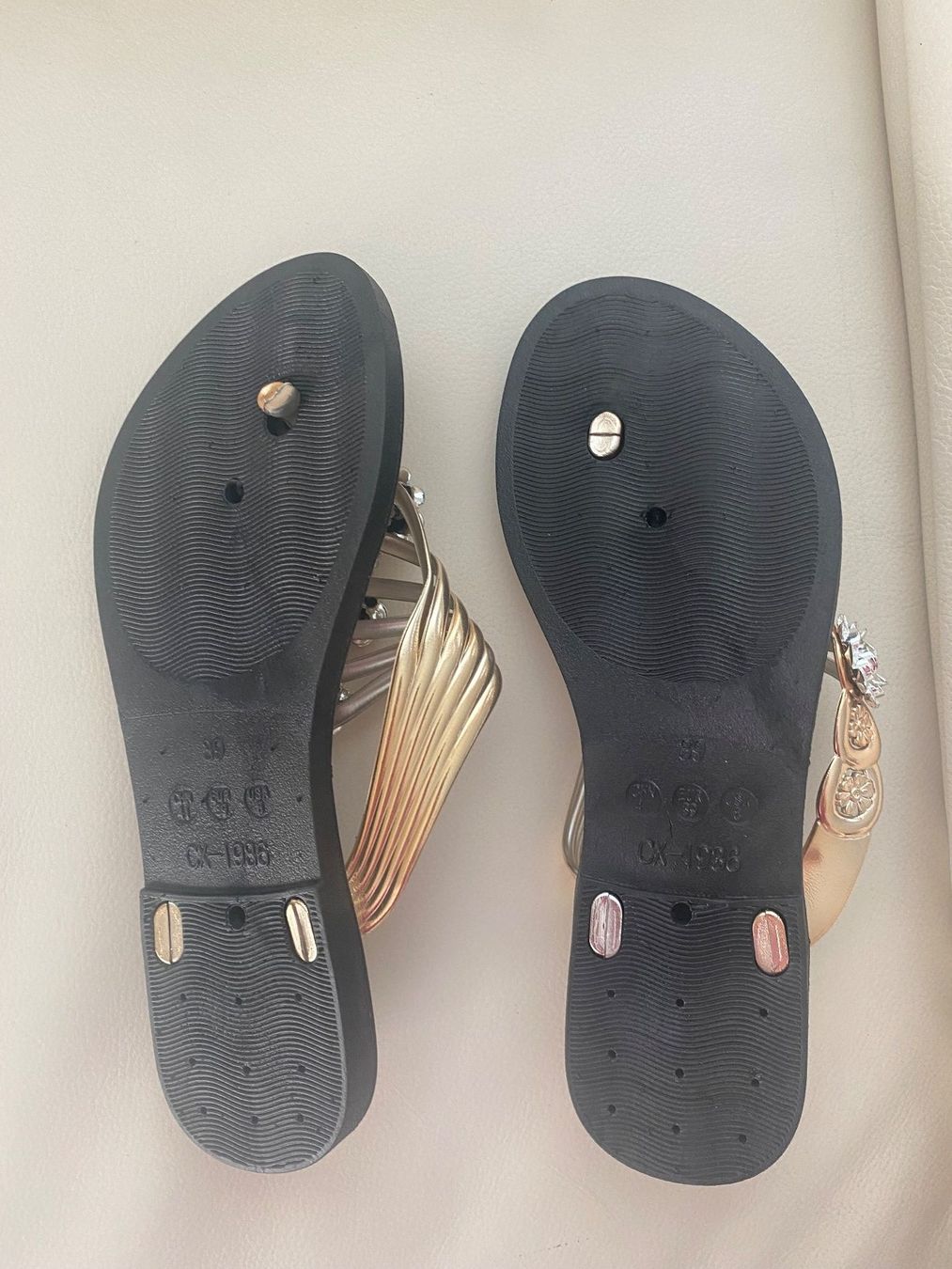 Damenschuhe: FASHION Flip-Flops 39 - Elegant & Stylisch – Neu und originalverpackt aus Winkel von ferrari2022 4