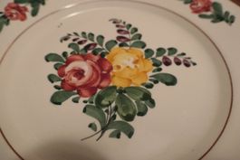 Keramikteller handbemalt, schönes Blumenmuster