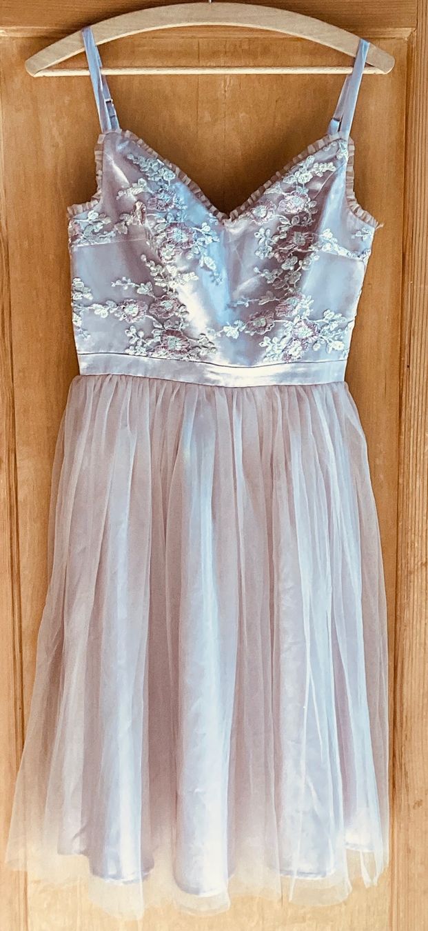 Kleider: Klassisches Damenkleid, Gr. 36, altrosa – Neu (gemäss Beschreibung) aus Münchringen von Asnuf