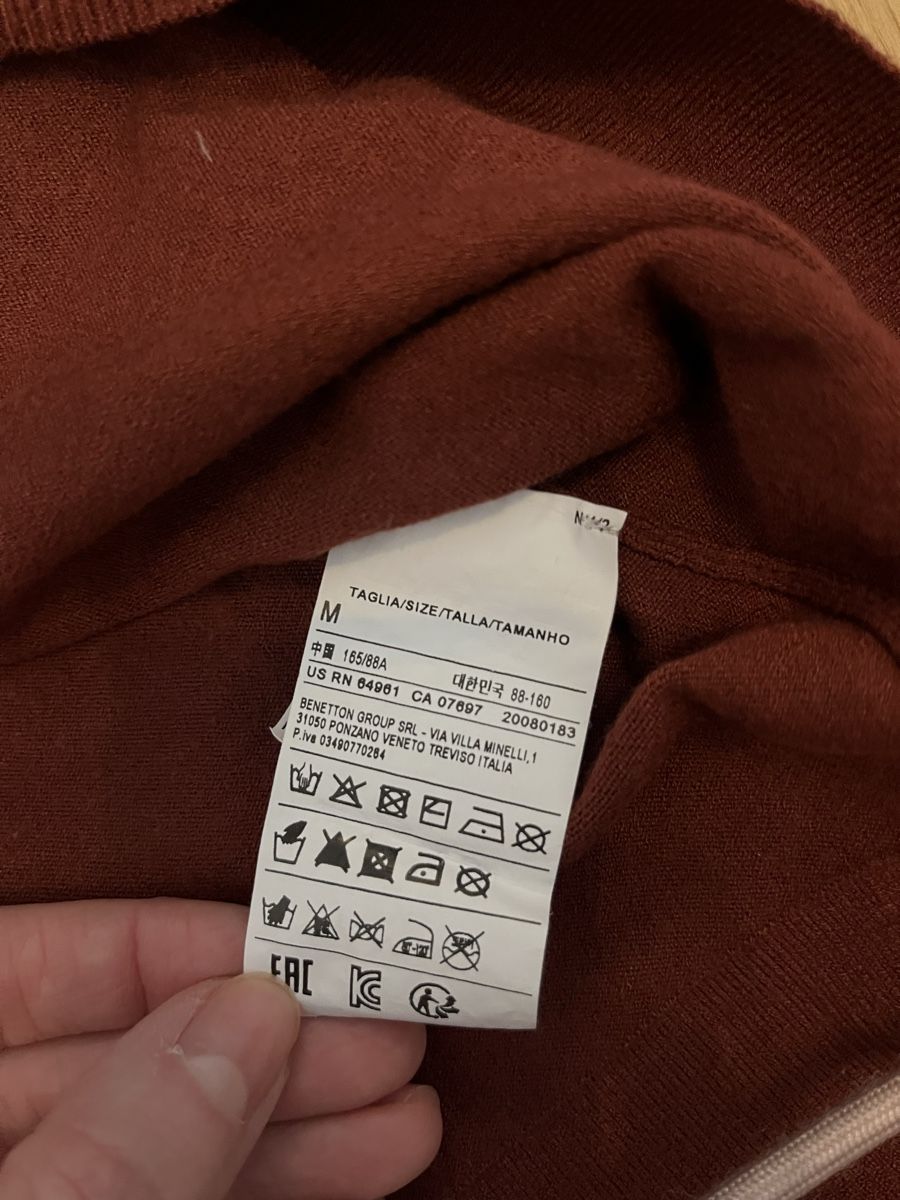 Sisley Pullover & Sweatshirts: Sisley Maroon Sweater size M – Gebraucht aus Windisch von bymarikaa 2