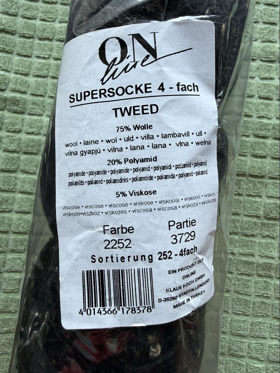 Laine: Sockenwolle – Neuf avec emballage d'origine à Wetzikon ZH par redlod11 2