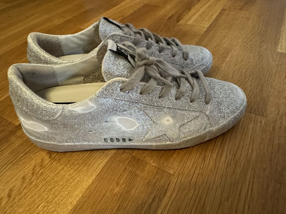 Scarpe da donna: Golden Goose Sneakers – Usato da Sursee venduto da Karini14 1