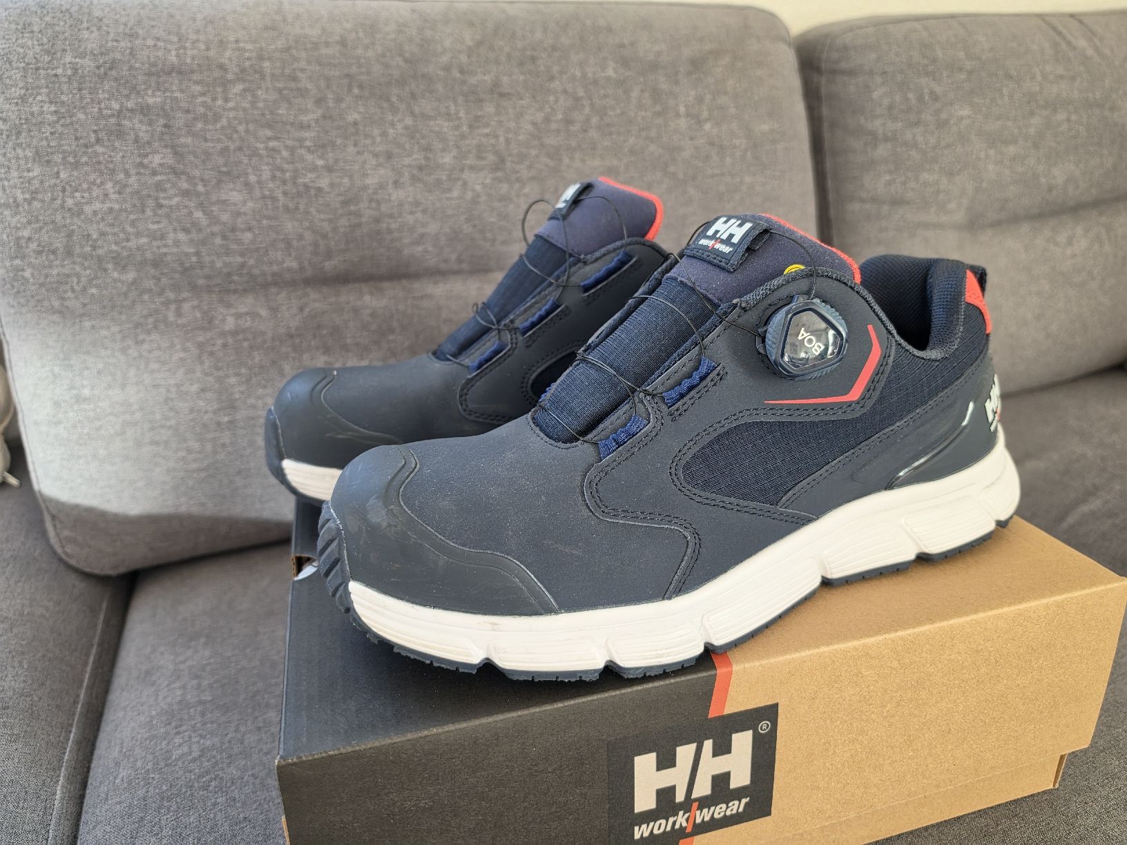 Helly Hansen Chaussures hommes: Sicherheitsschuhe Helly Hansen Boa System Grösse 46 – D'occasion à St.Erhard par Bhummel 3