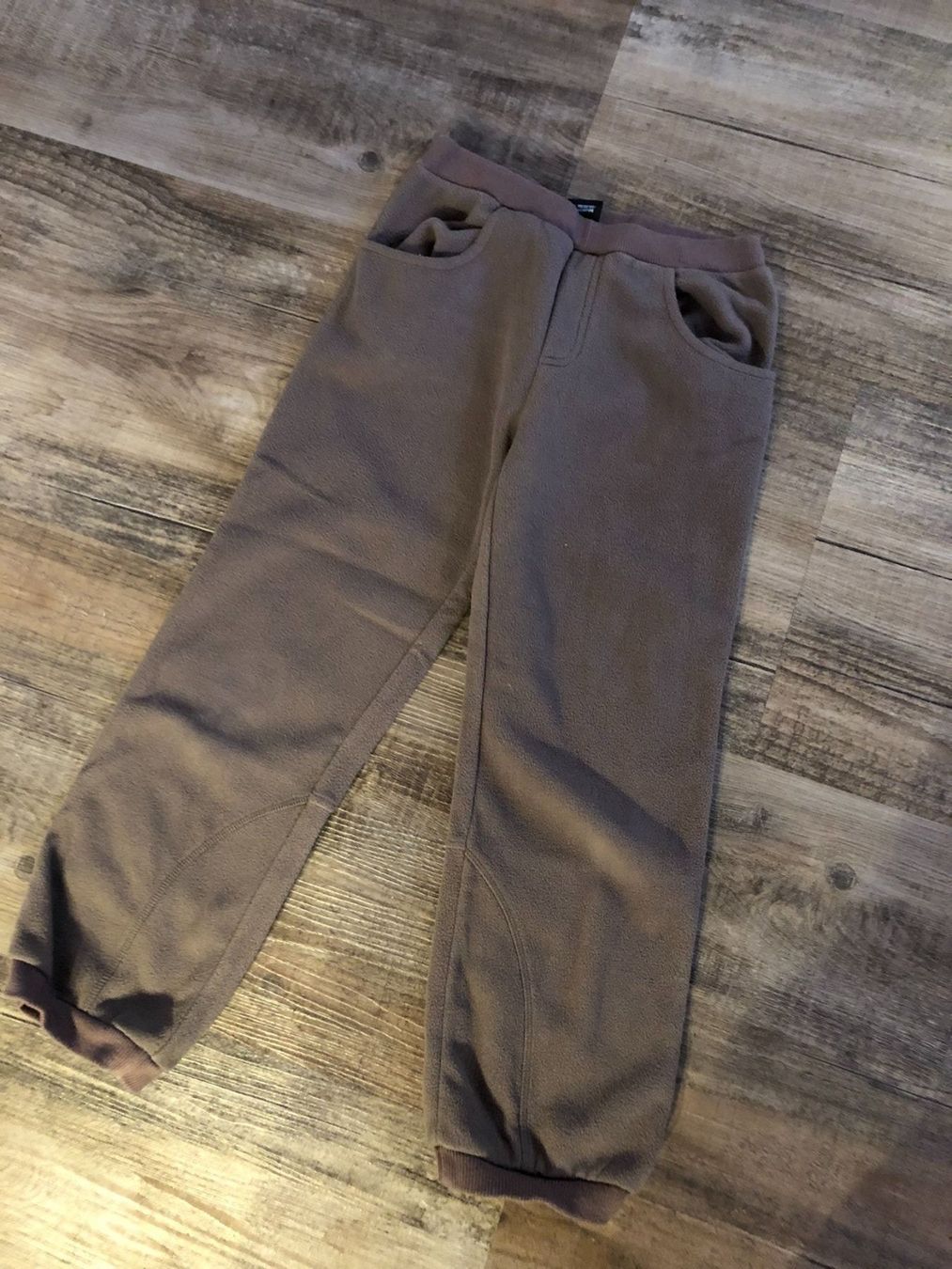 Pantaloni: Fleece Hose Kinder Gr.128 braun – Usato da Steffisburg venduto da Aare77