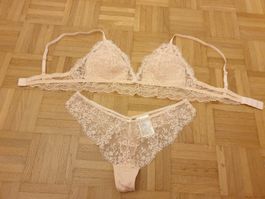 Soutien-gorge 75B + string 38, rose poudré dentelle, neuf