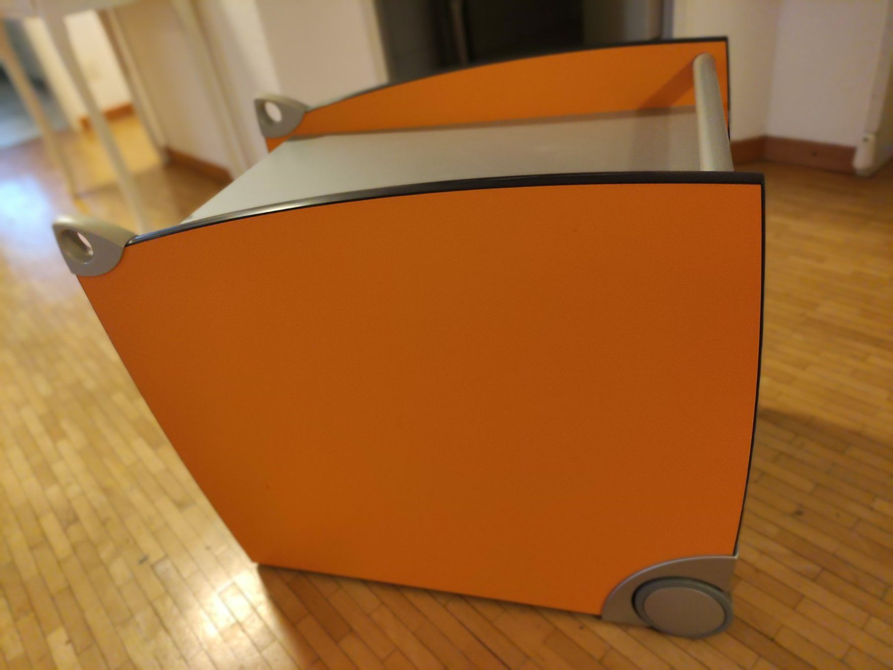 Moll Banconi: Moll Bürowagen / Rollcontainer – Usato da Dagmersellen venduto da L.Ga. 2