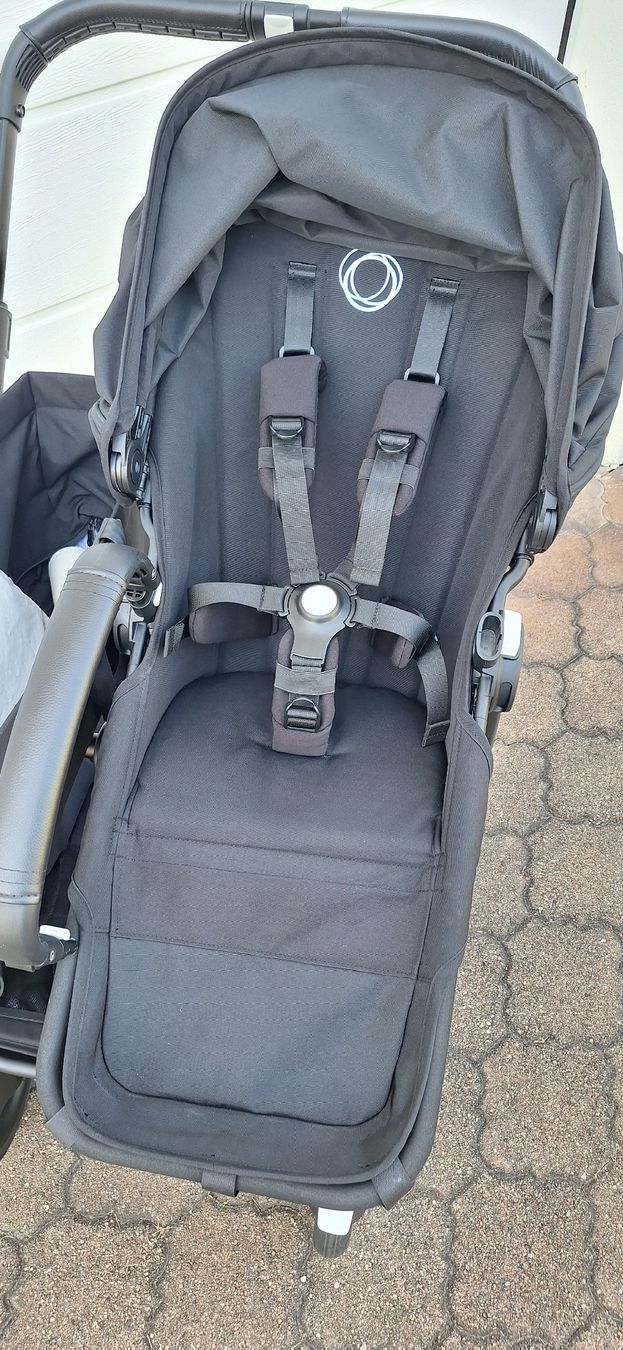 Bugaboo Carrozzine: Bugaboo Donkey 5 mono komplett Neuwertig – Nuovo (secondo la descrizione) da Niederdorf venduto da Honigbaerenbande 2