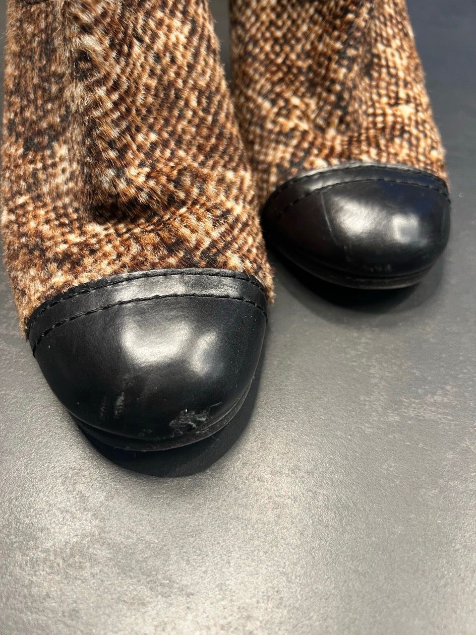 Scarpe da donna: Chanel-Stiefel – Usato da St. Gallen venduto da ProtoPlex 1