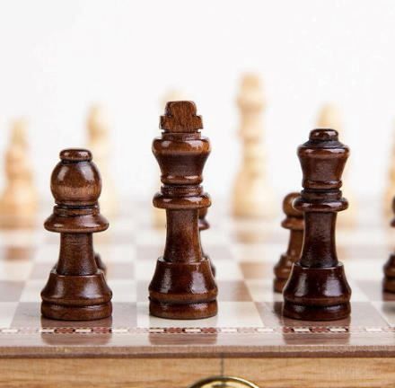 Giochi: Dame- und Schachspiel mit Brett 3 in 1 – Nuovo e nell'imballaggio originale da Châtelaine venduto da topshop.switzerland 6