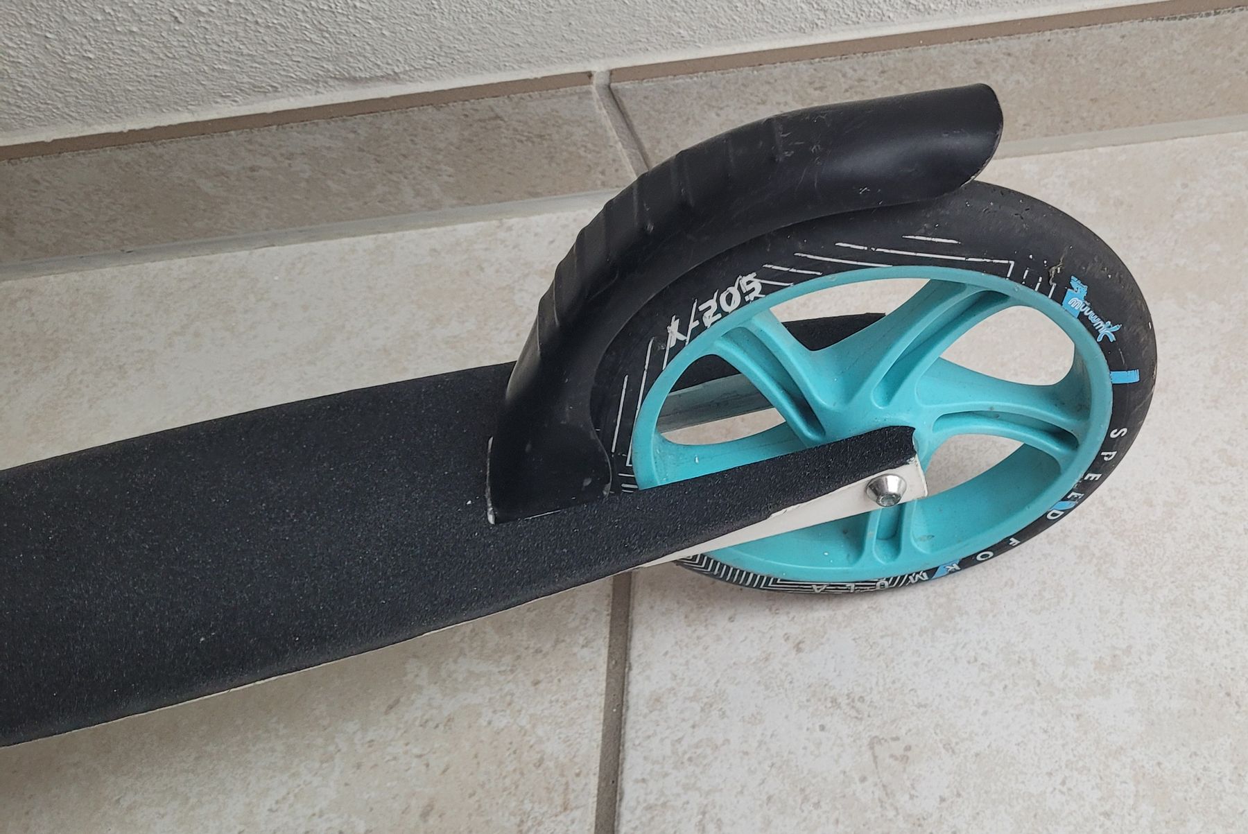 Kickboard: Kickboard "Türkis" – Usato da Dübendorf venduto da Distel3 2