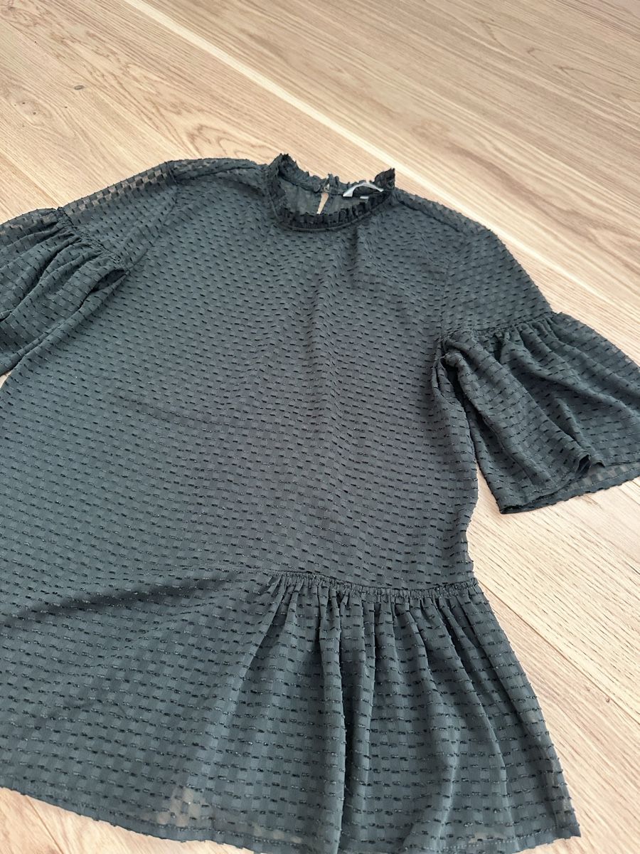 H&M Chemisiers: H&M Bluse dunkelgrün – Neuf (Voir description) à Küssnacht am Rigi par annine.l. 3