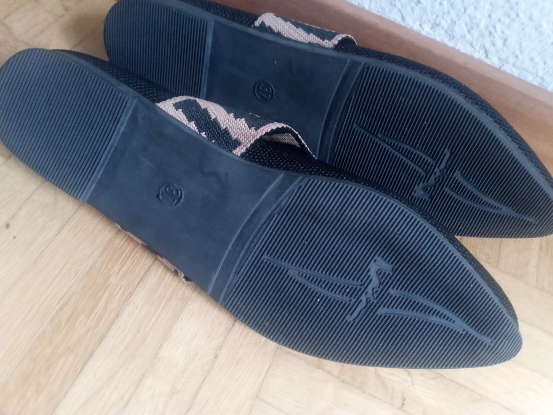 Scarpe da donna: Ballerine /Loafer – Nuovo (secondo la descrizione) da Biel/Bienne venduto da Ganesh12 2