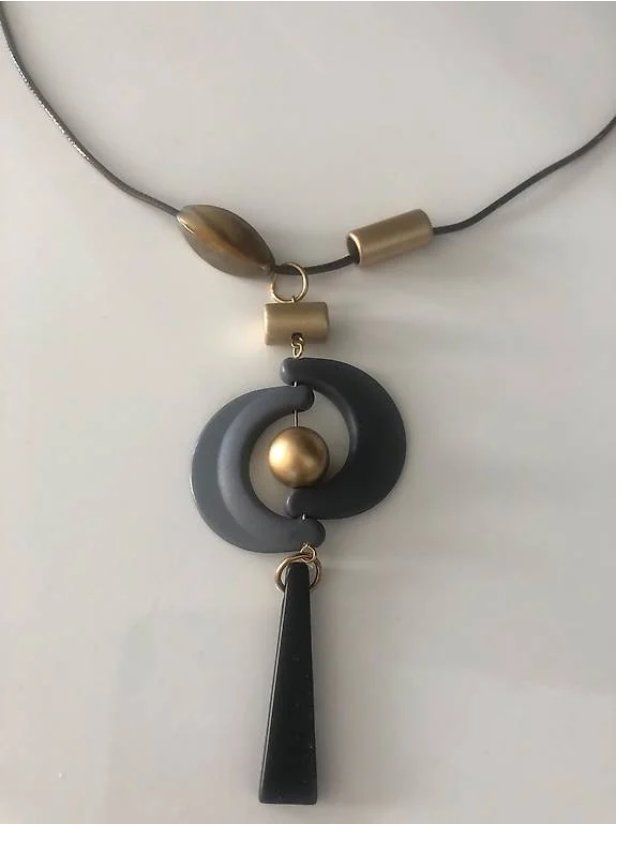 Catenine: NEU Halskette Kunstschmuck mit Anhänger – Nuovo (secondo la descrizione) da Kloten venduto da dkra