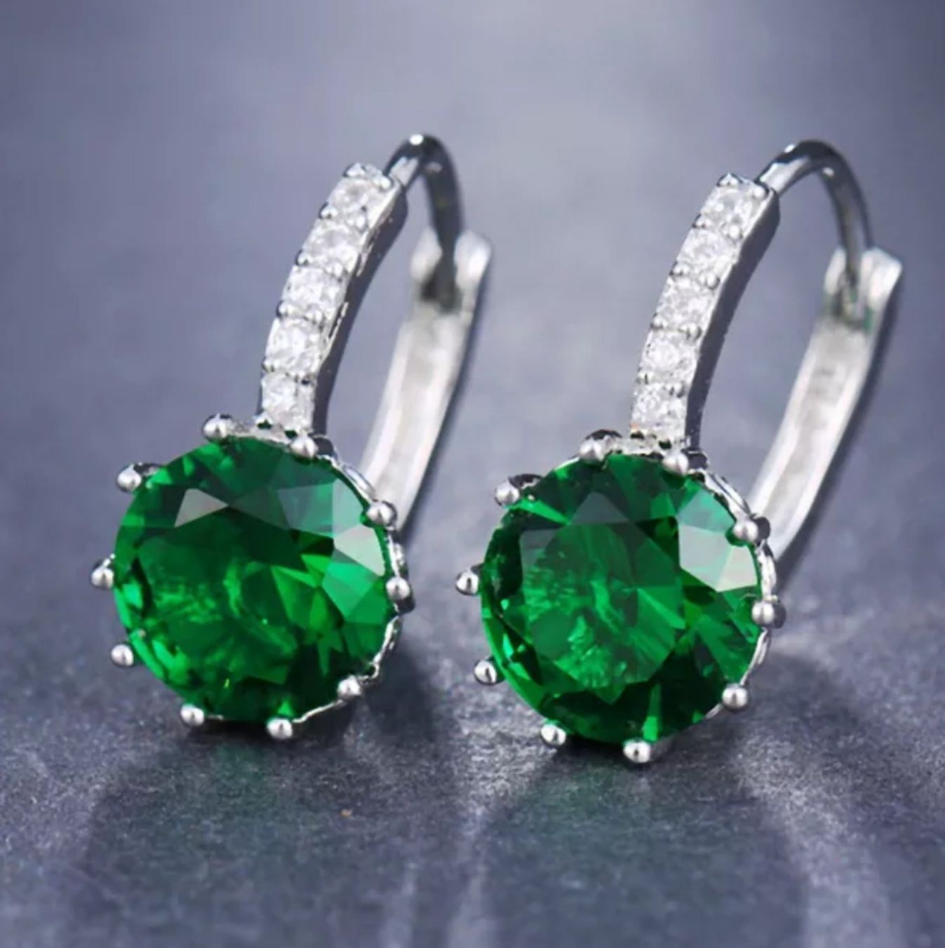 Orecchini pendenti & Orecchini a lobo: Boucles d’oreilles élégantes avec zirconium – Nuovo e nell'imballaggio originale da St-Cergue venduto da vpr_7v8g