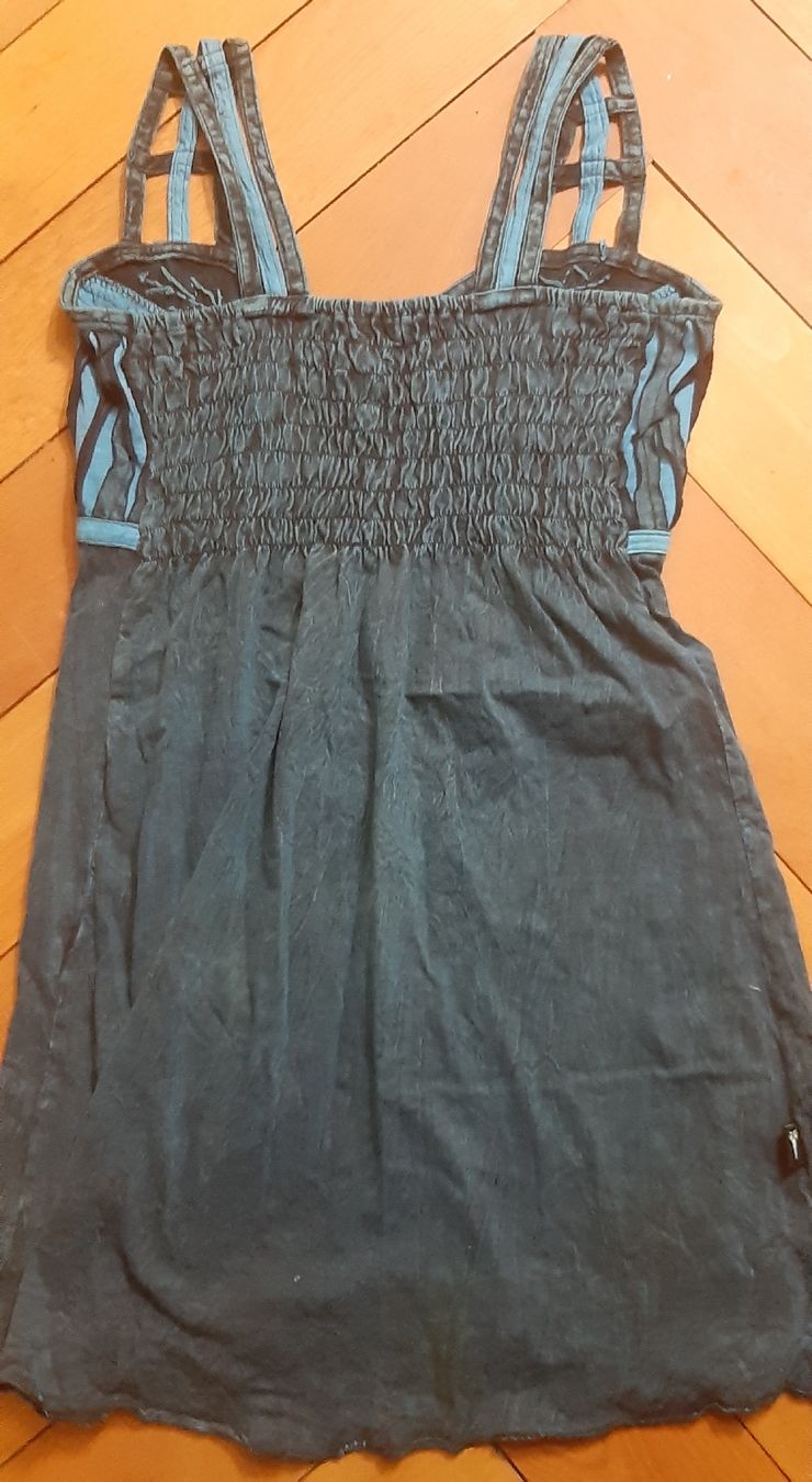 Vestiti: NEU! Einzigartiges Kleid  Gr.S NEU Preis 65 Fr. – Nuovo e nell'imballaggio originale da Zürich venduto da Venecia25 4