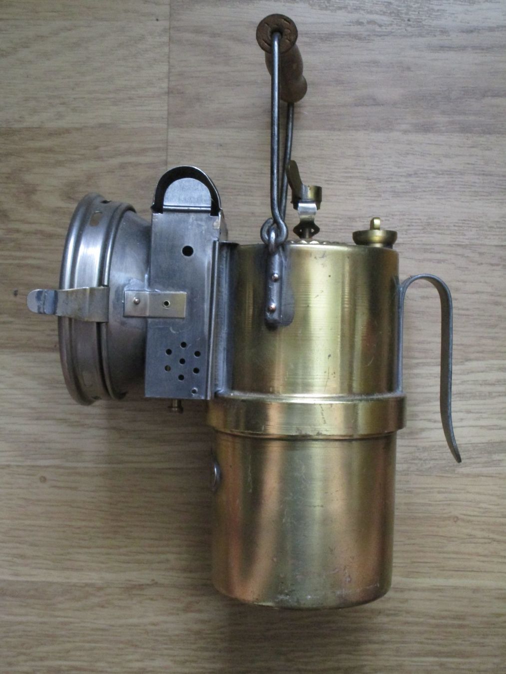 Lampade: Karbidlampe  DECKER NEUCHATEL – Usato da Heimberg venduto da Lupo57