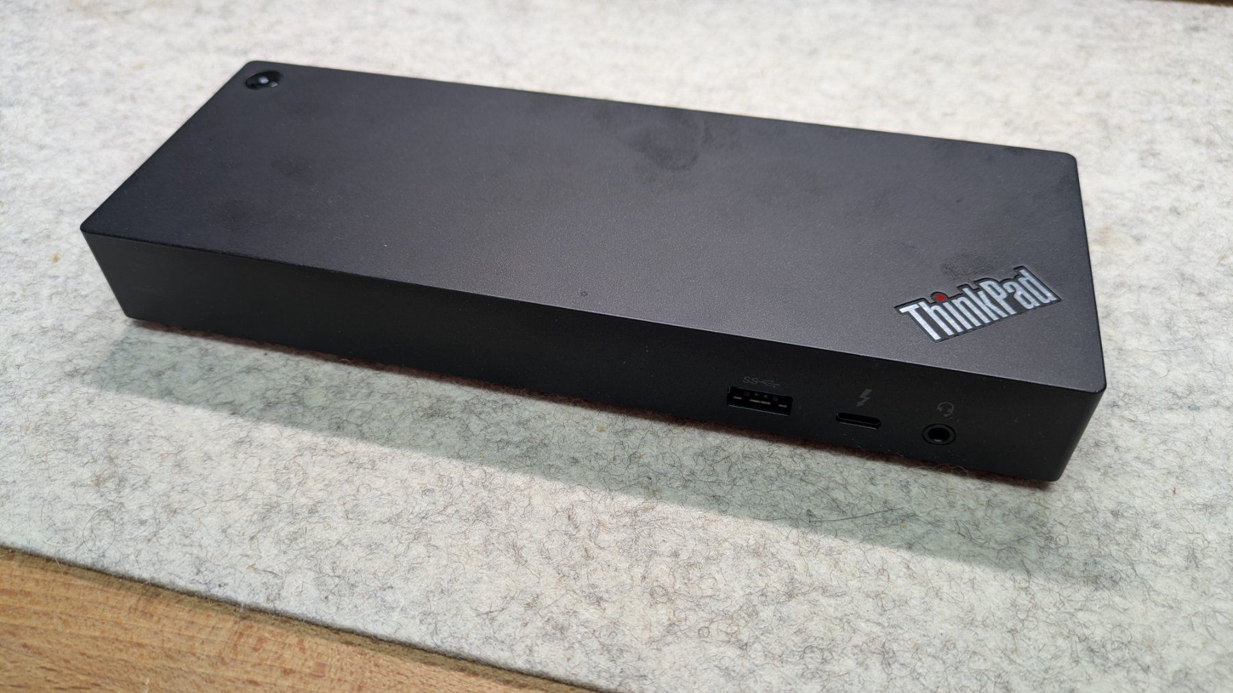 Lenovo Docking station: Lenovo ThinkPad Thunderbolt 3 Workstation Dock Gen 2 – Usato da Sargans venduto da Tht