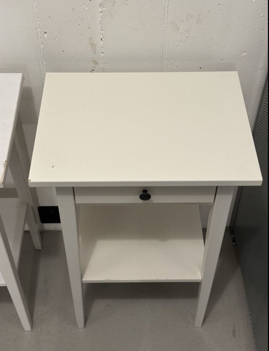 Ikea Tables de nuit: 2x Bedside Tables – D'occasion à Zürich par Ptomas15 2