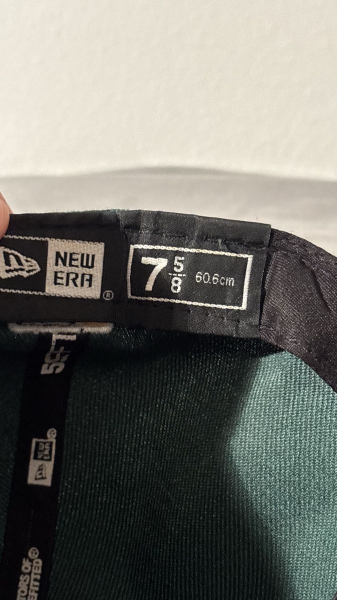 New Era Copricapi, berretti & cappellini: Casquette new era A’s – Usato da Genève venduto da Nathanwatchch 2