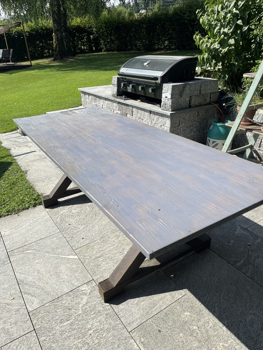 Tables: Gartentisch Massivholz – D'occasion à Merenschwand par Larapais