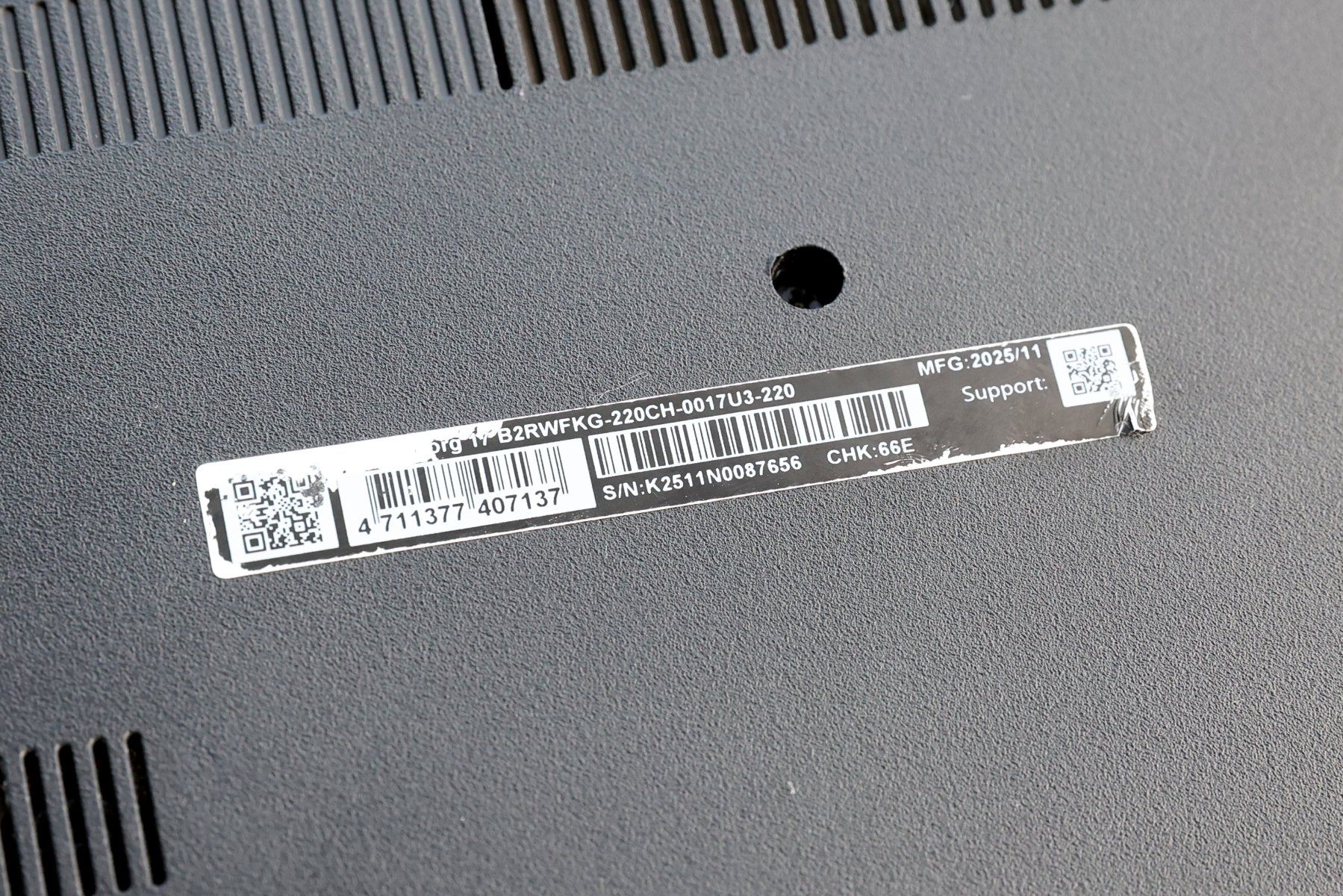 MSI Notebook: MSI Cyborg 17 Gaming-Laptop – Usato da Zürich venduto da donz888 6