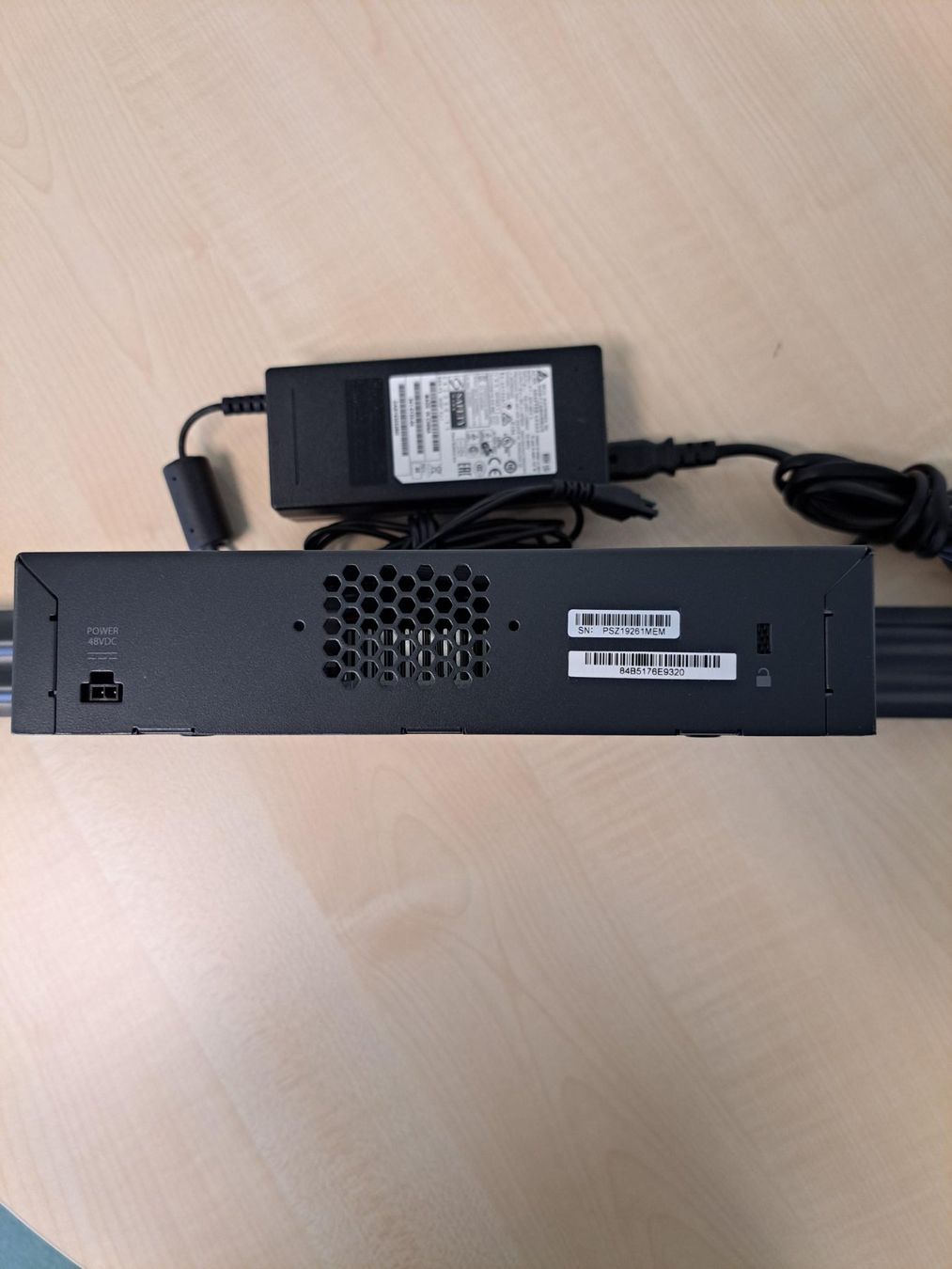 Cisco Modems & Router: Cisco 2504 Wireless LAN Controller – Gebraucht aus Rothenburg von Nbovavi 2