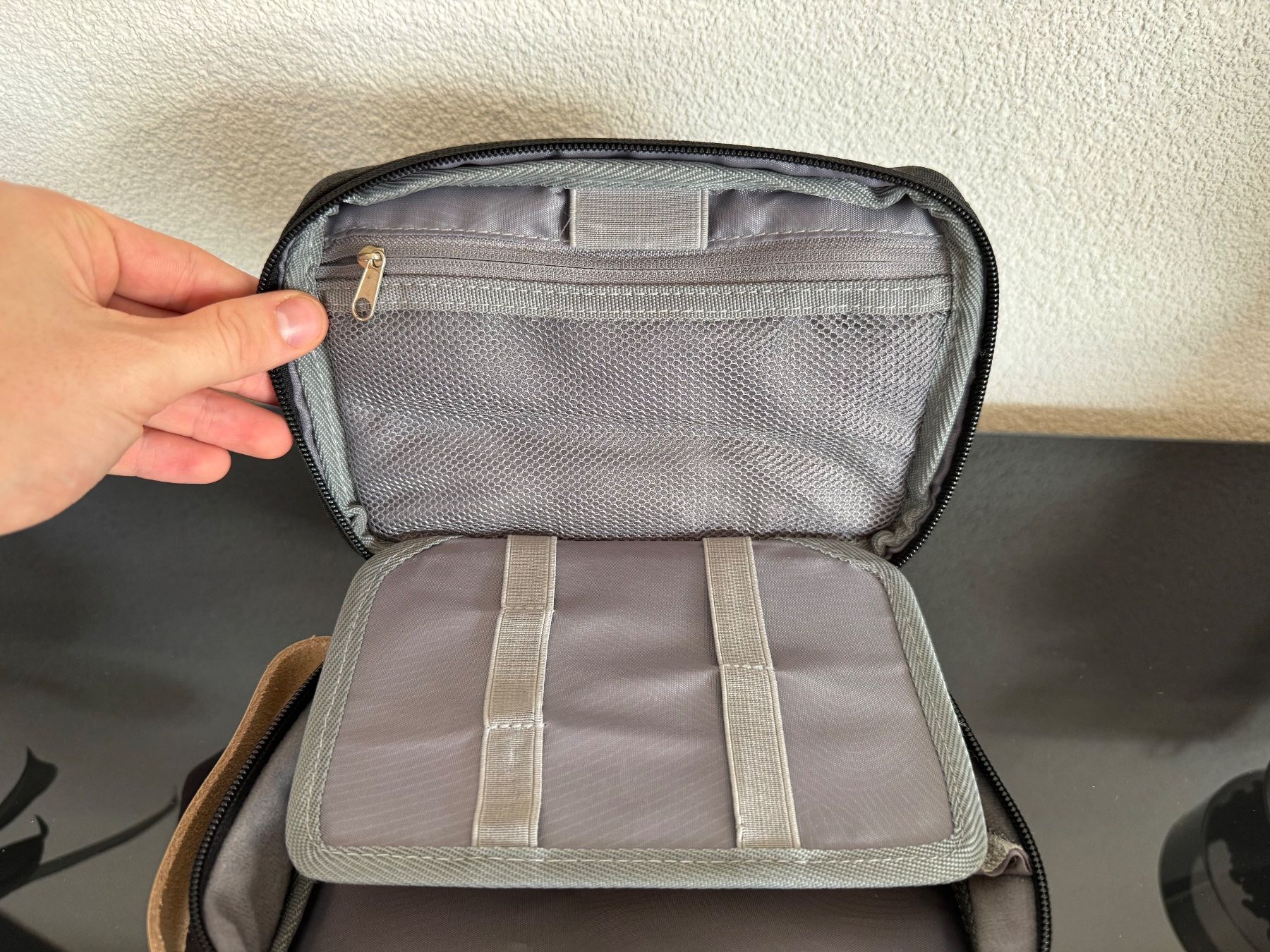 Borse: Wiwi Universal Phone Organizer – Usato da Löhningen venduto da santafe06 2