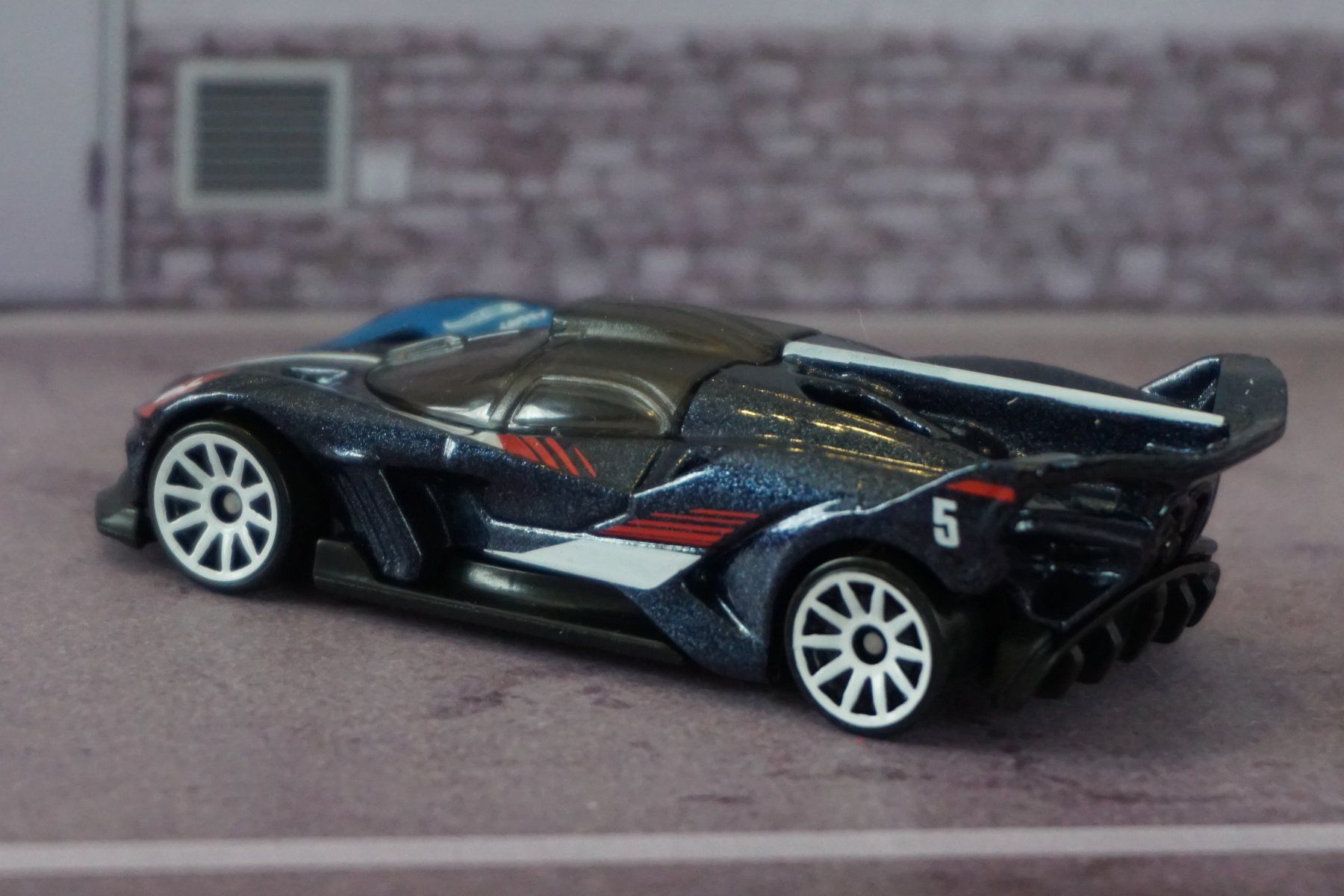 Hot Wheels Voitures modèles: HotWheels Bugatti Bolide TOP !!!!!!!!!!!!!!!!! – D'occasion à Reiden par Doppeldecker69 1