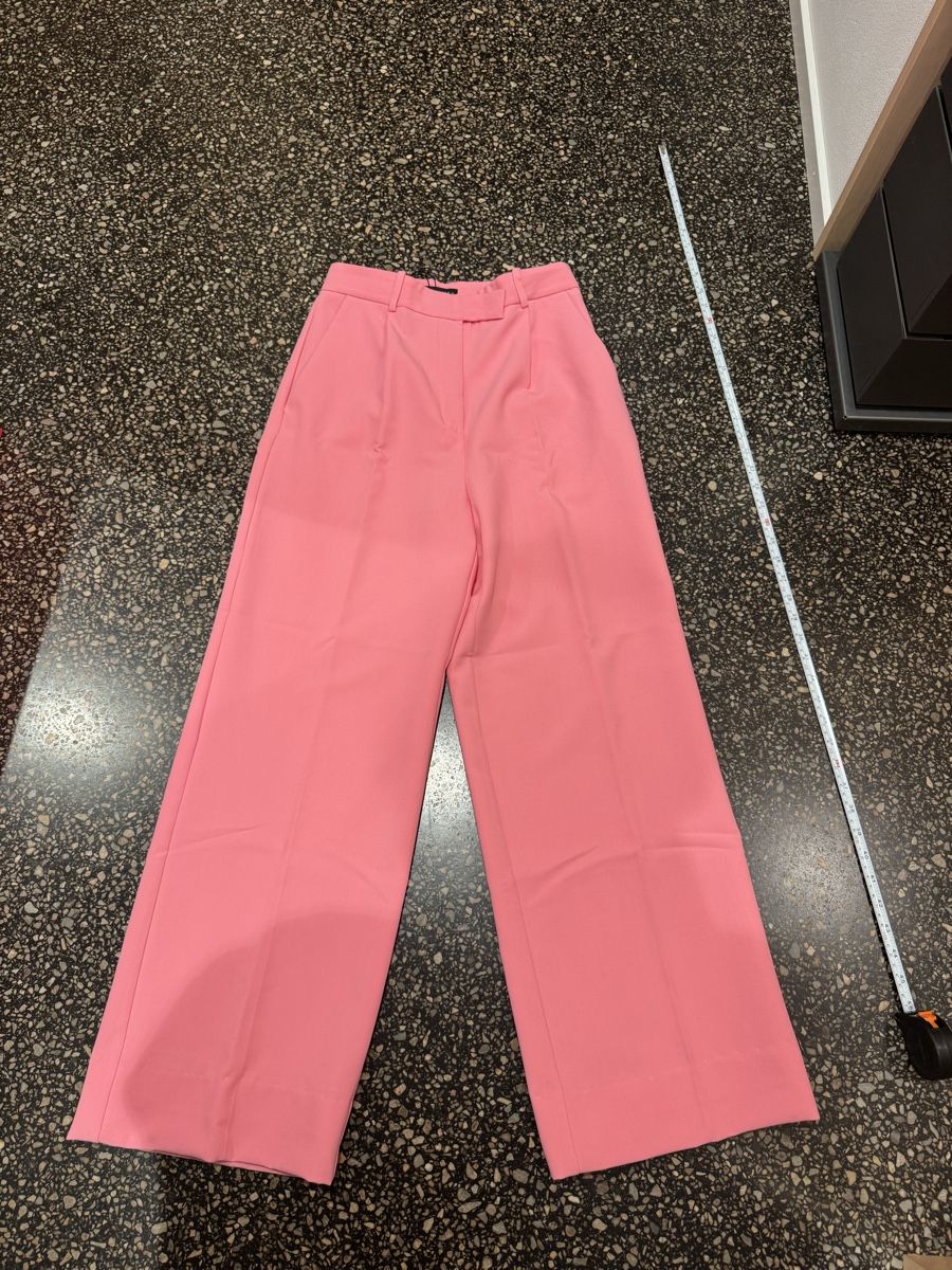 Zara Pantaloni: Zara pink trousers size 36 – Usato da Zürich venduto da gva_r9gs 3