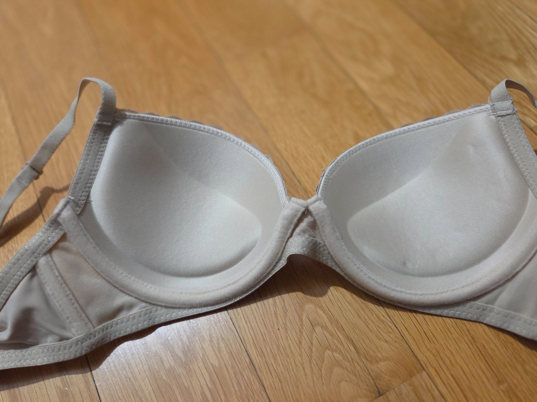 Altra biancheria intima: Push-up BH, NEU, 75B, creme – Nuovo (secondo la descrizione) da Sachseln venduto da dz1979dz 1