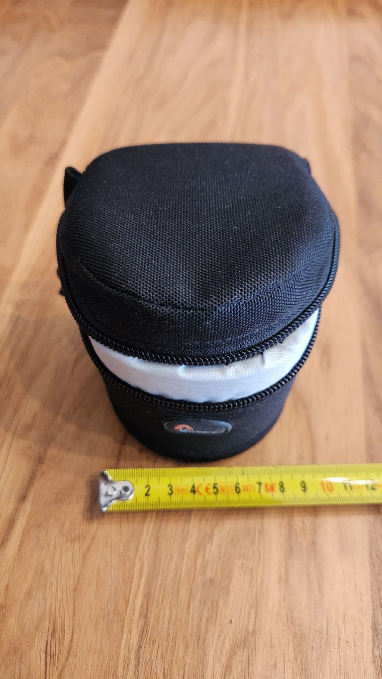 Lowepro Borse: Housse sacoche Lowepro pour objectifs 7x8cm  – Nuovo (secondo la descrizione) da Aigle venduto da Mickael-b4 4
